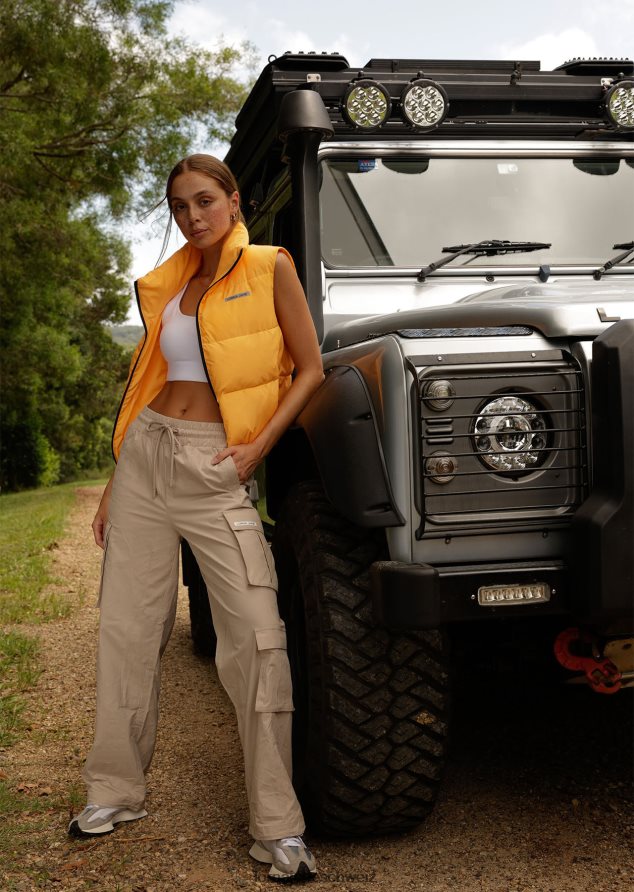 Bekleidung 202X66 Frauen cremefarben Lorna Jane Flashback-Cargohose mit hoher Taille